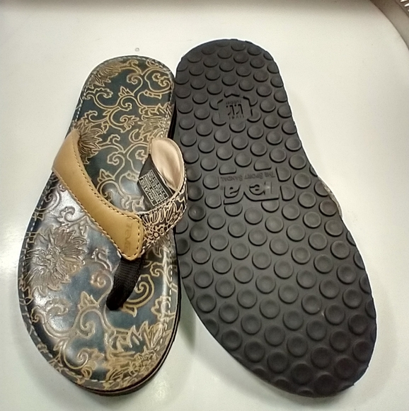 Teva Habit River Floral Leather Sandals Women's sz 7 (6160) - Picture 8 of 9
